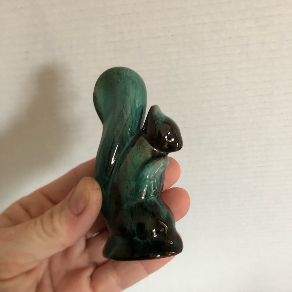 Vtg Blue Mountain Pottery Miniature Squirrel - Picture 7 of 10